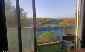 Petit cocon vue sur la Loire avec Place de Parking offerte